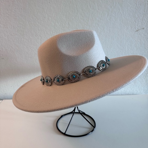 Accessories - 🆕 Elegant Ivory Fedora Hat | Silver Concho Belt | Adjustable | Boho Western Sty